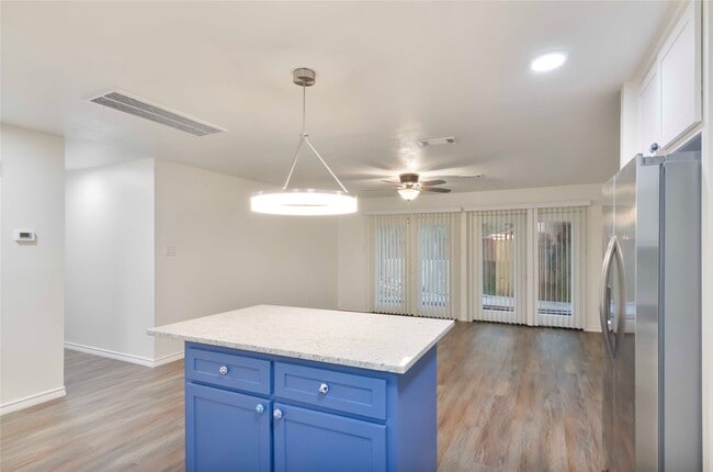 Building Photo - 1 Canyon Oak Pl