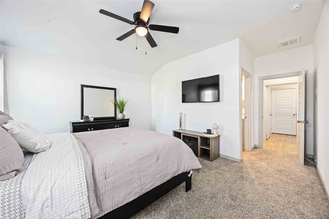 Building Photo - 7826 Cattleman Vly Dr