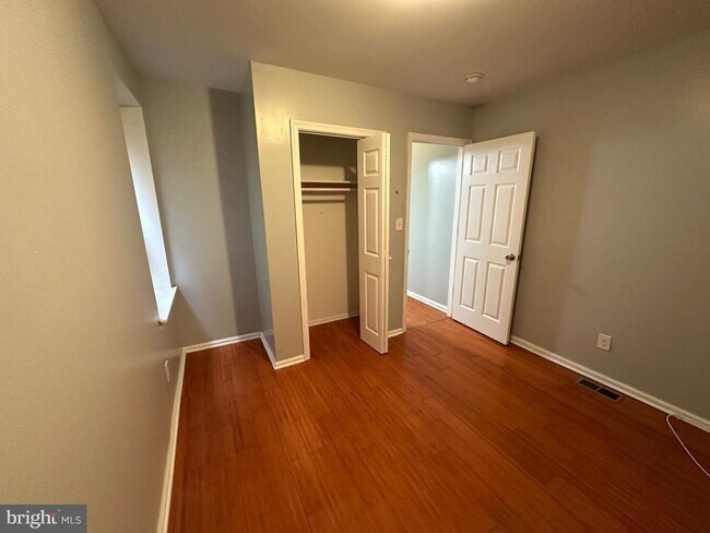 Building Photo - 1230 N 55th St