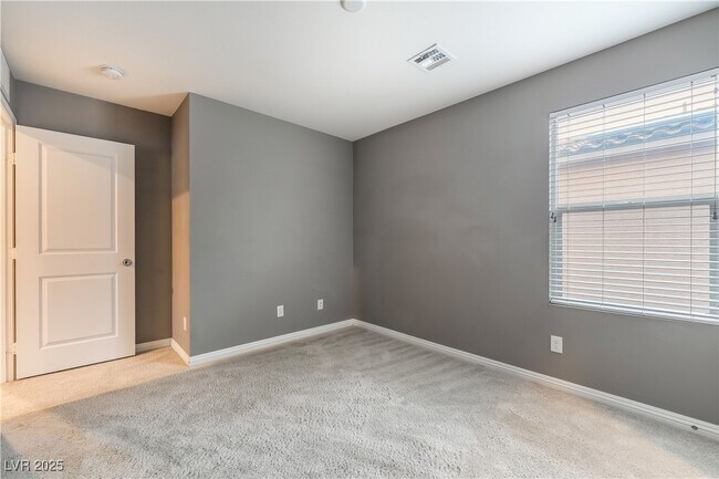 Building Photo - 8750 Cerrito Canyon Ct