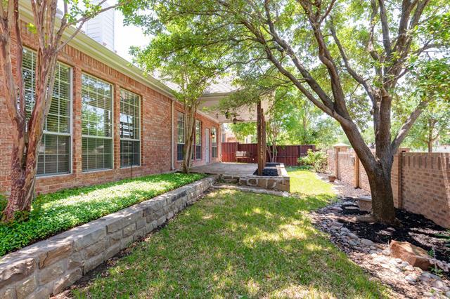 Building Photo - 704 Glendale Dr