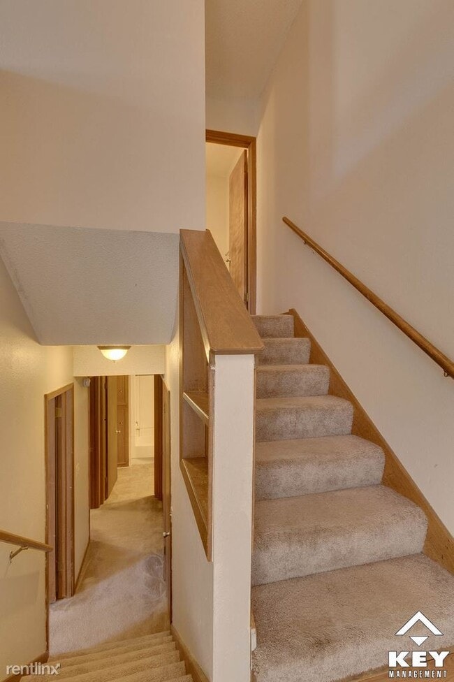 Building Photo - 2 br, 1.5 bath Townhome - 3003 S Brandywin...