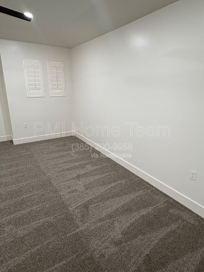 Building Photo - 651 W 1900 S