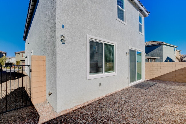 Building Photo - 8439 Vacarez Dr