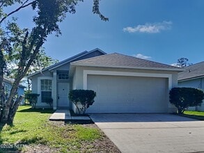 Building Photo - 6637 Gentle Oaks Dr E
