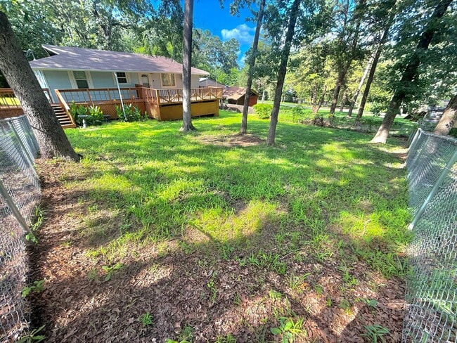 Primary Photo - 22675 Lakeway Harbor Dr