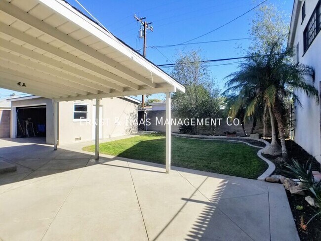 Building Photo - 3312 San Anseline Ave