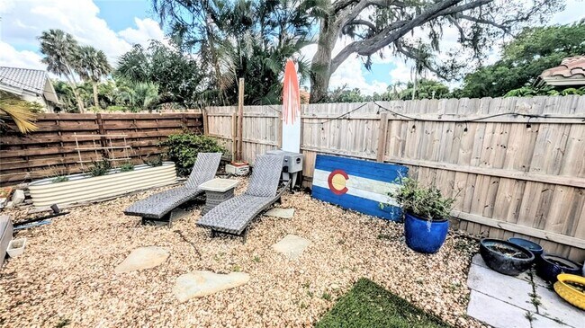 Building Photo - 7477 Mariana Dr