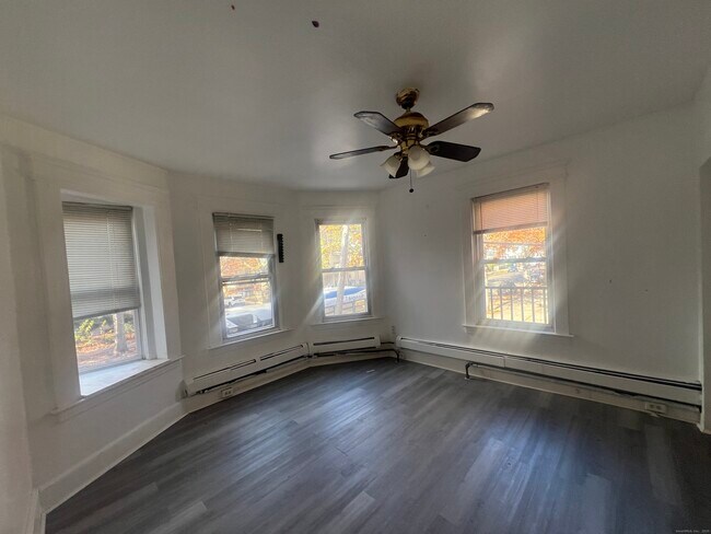 Building Photo - 381 Shelton Ave