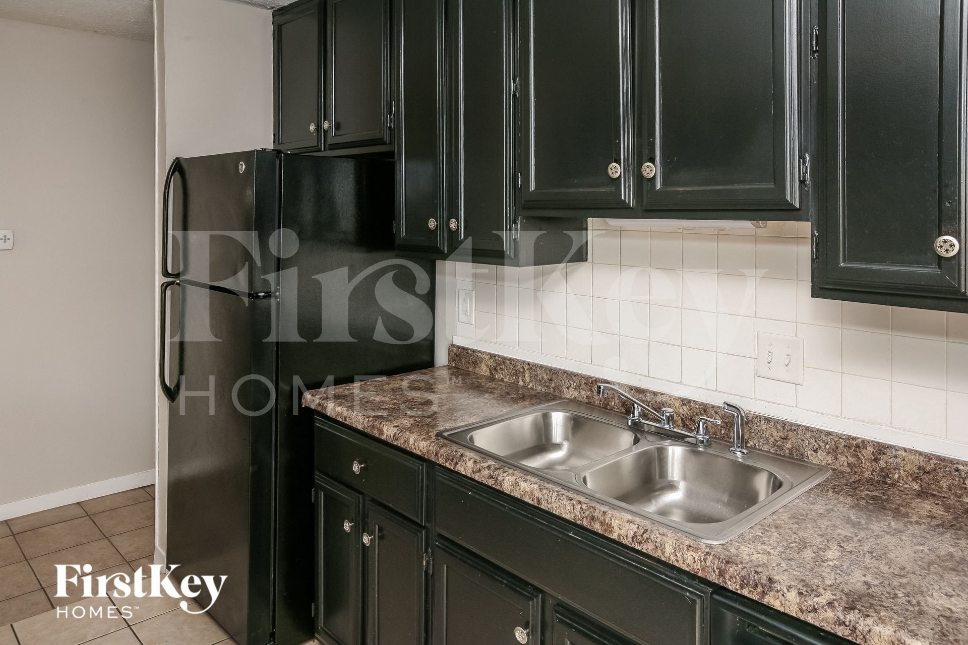 Building Photo - 8819 Timberwood Dr