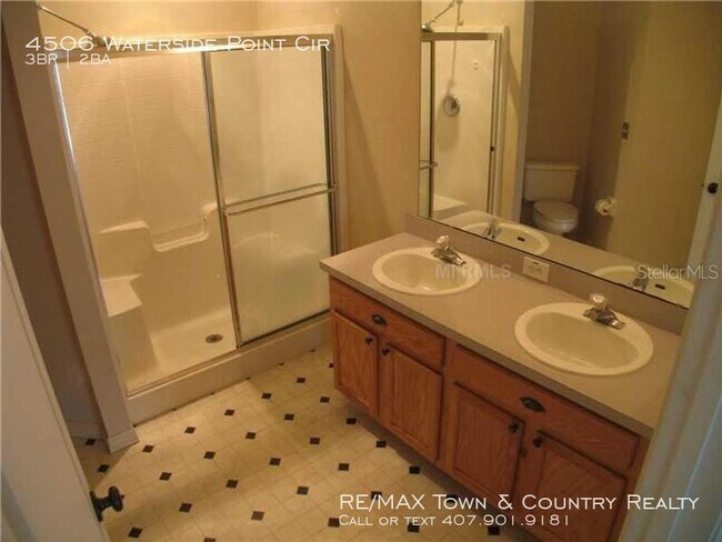 Building Photo - Waterfront Rental in Waterside Estates