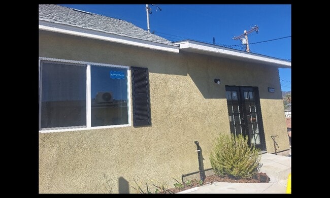 Building Photo - 1280 33rd St
