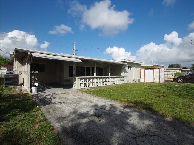 Building Photo - 5510 Johnson St