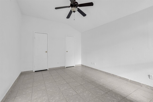 Building Photo - 7227 Greenyard Dr