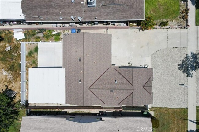 Building Photo - 17107 San Jose St