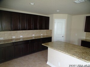 Building Photo - 2634 Willow Pond