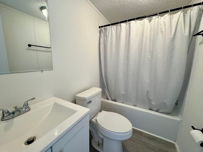 Building Photo - Galivants Ferry - 3 Bedroom / 2 Bathroom M...