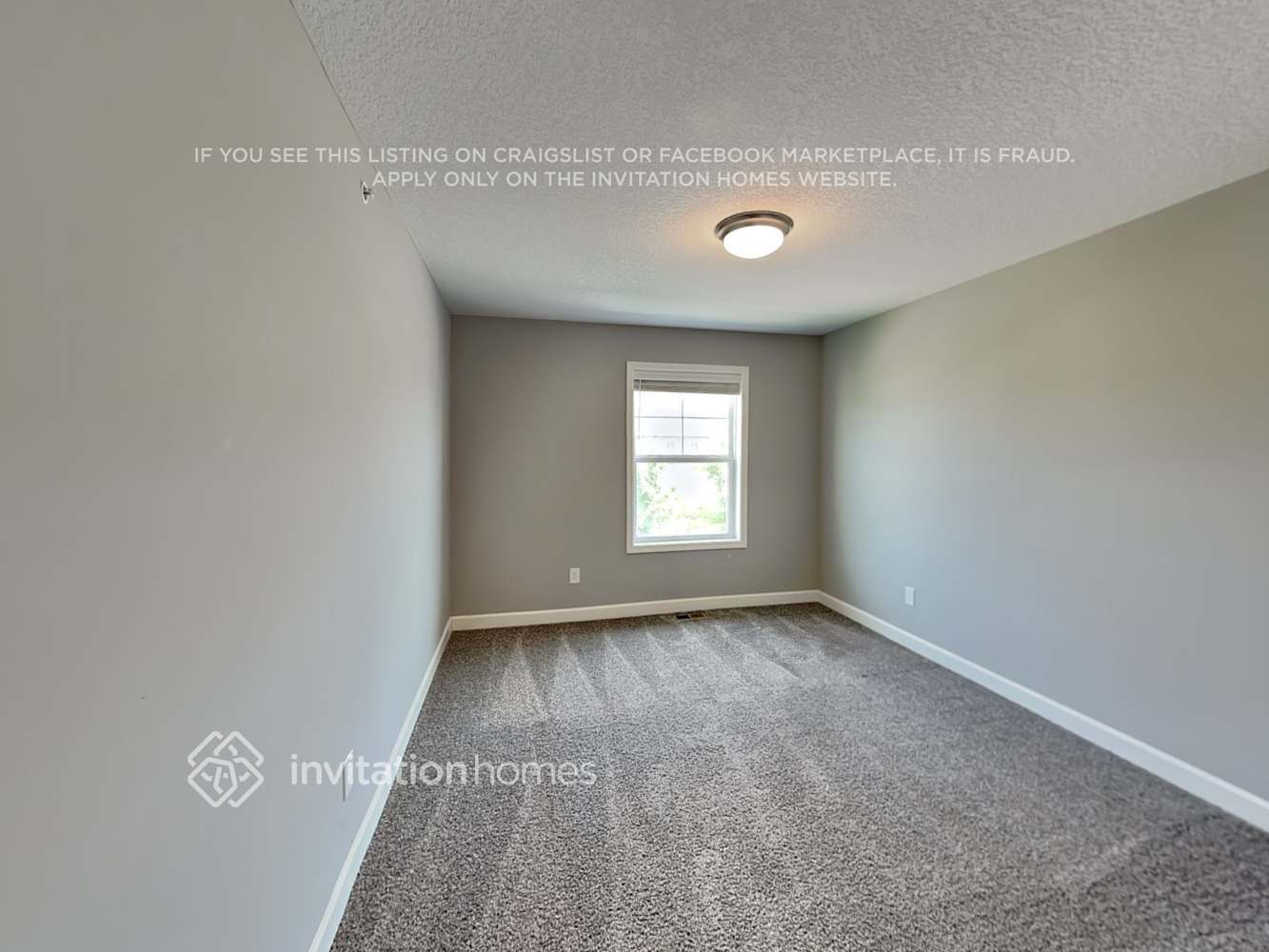 Building Photo - 1258 Upper 142nd St E