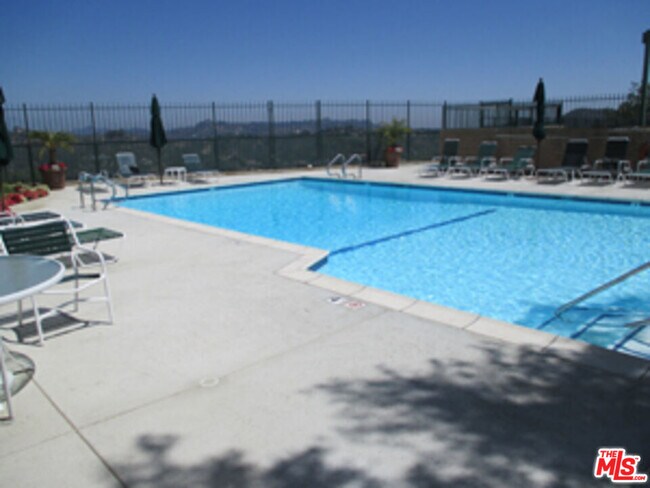 Building Photo - 2606 Claray Dr