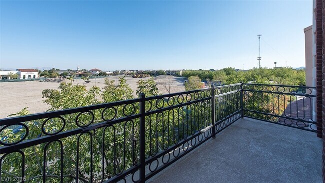 Building Photo - 7565 Norman Rockwell Ln