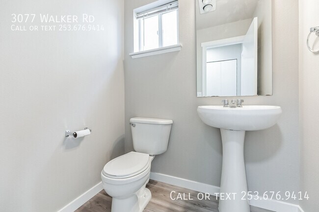 Building Photo - 3077 Walker Rd