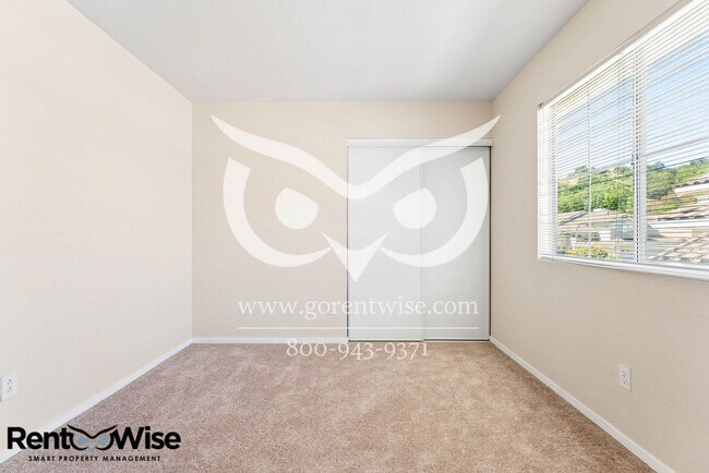 Building Photo - 406 Grenadine Way