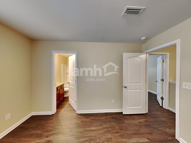 Building Photo - 1056 Joselynn Drive