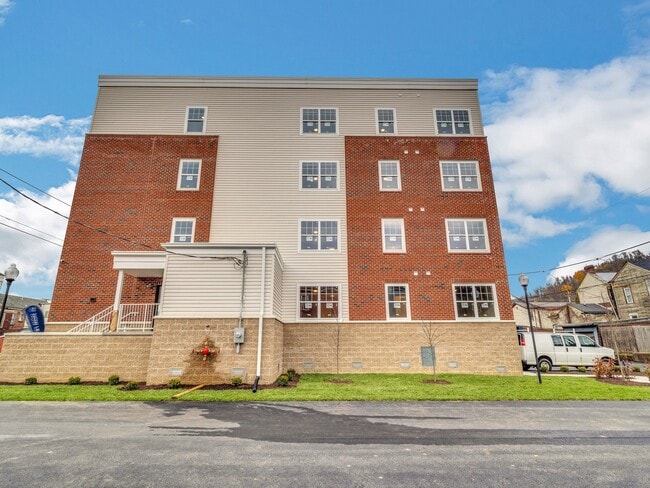 Building Photo - Hobbs Greene Senior Living