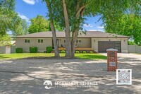 Building Photo - 710 E 12500 S
