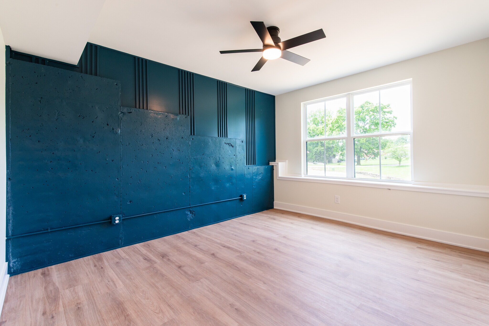 Building Photo - 8301 Acme Way