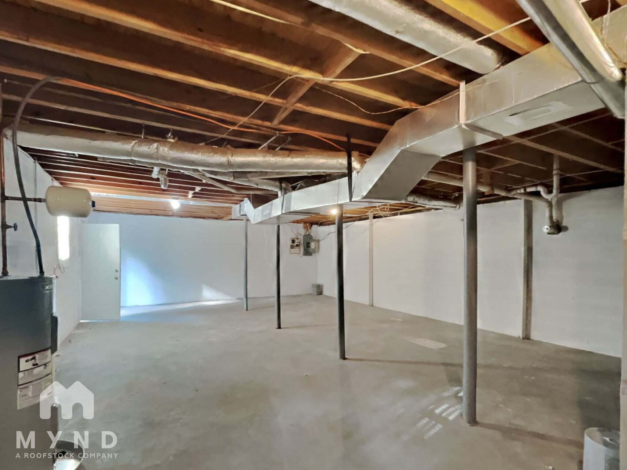 Building Photo - 804 Pine Forest Cir