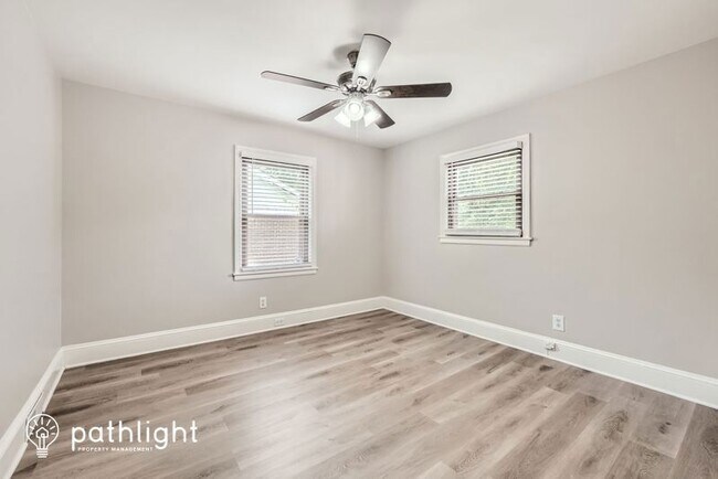 Building Photo - 1117 Norland Rd