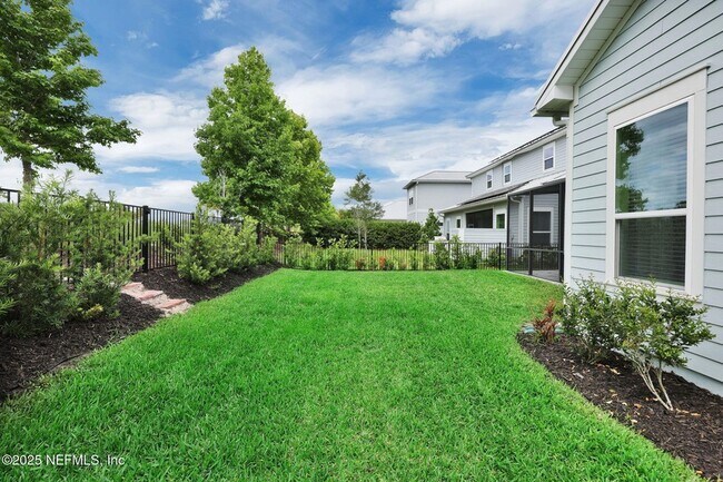 Building Photo - 94 Waterline Dr