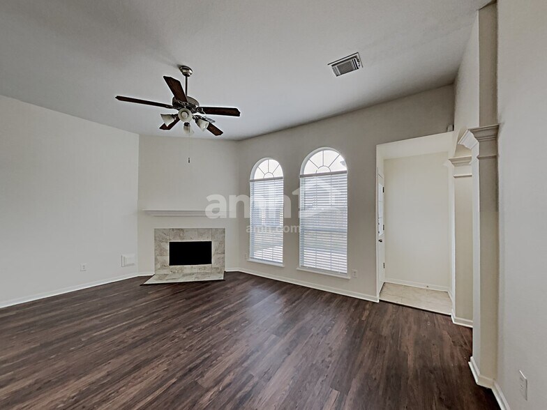 Building Photo - 22111 Cassini Ct