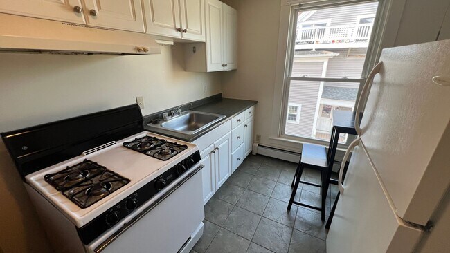 Primary Photo - 21-25 Pierce St.