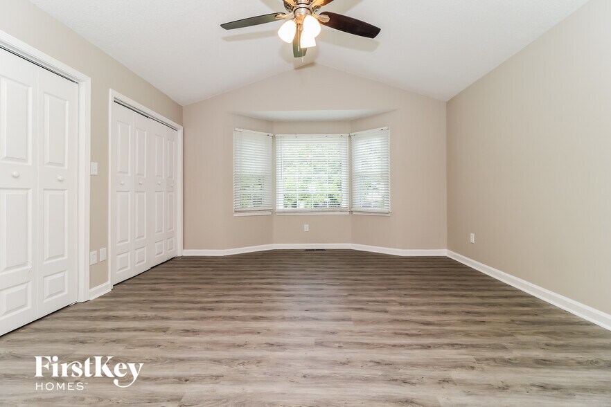 Building Photo - 197 Brentwood Dr