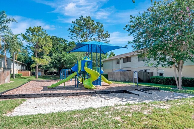 Building Photo - Ground Floor 2 Bedroom 2 Bath - Gated Comm...