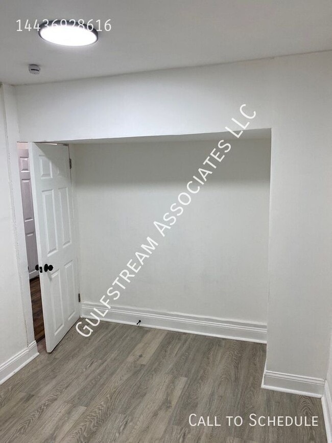 Building Photo - 2566 W Fayette St