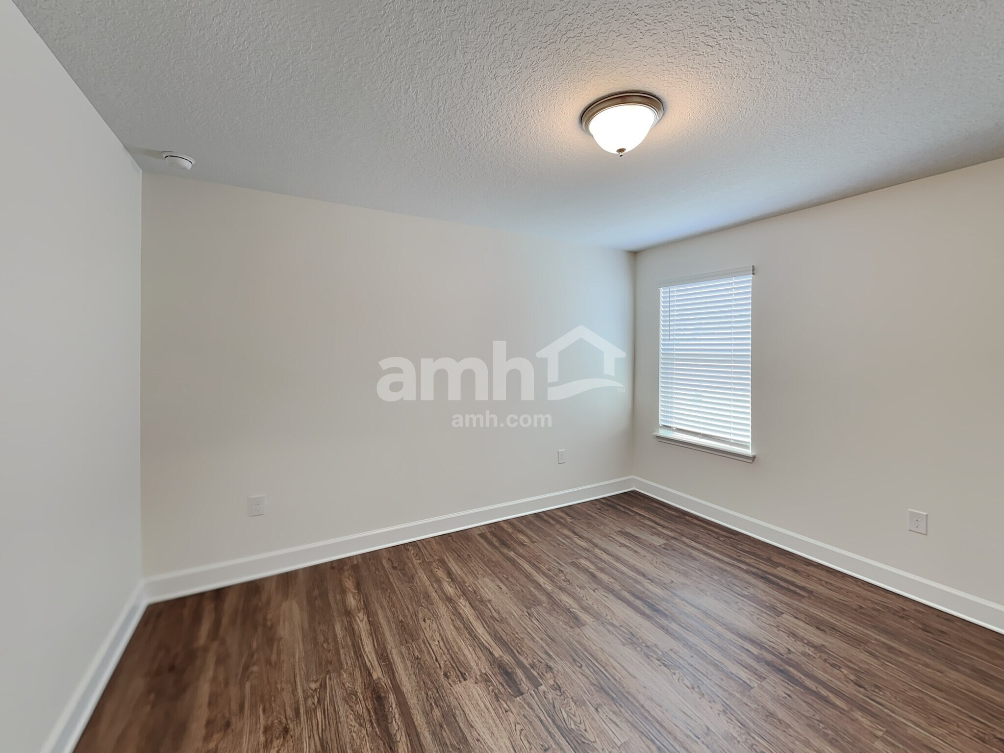 Building Photo - 4518 Birdsong Dr