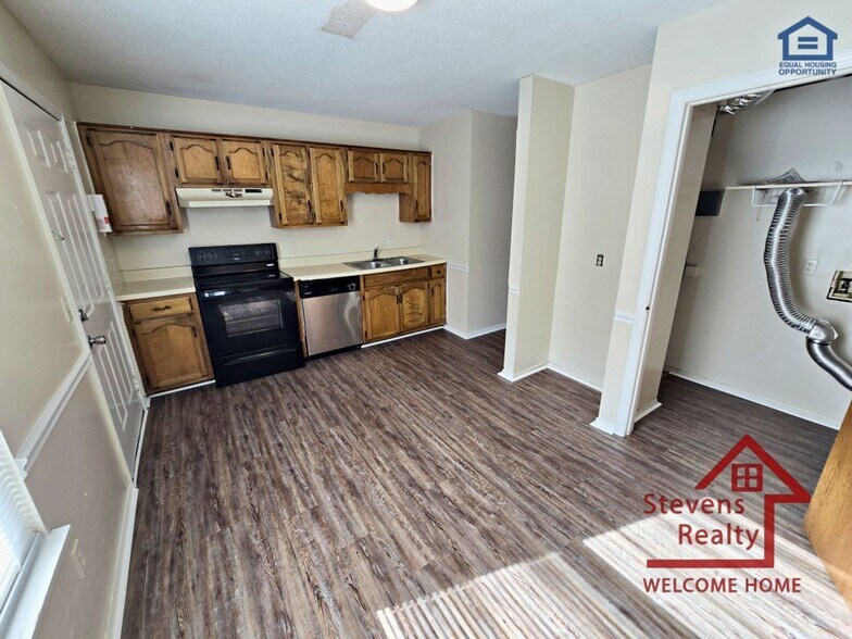 Building Photo - 1829 Stargazer Dr