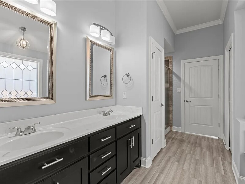 Building Photo - 27998 Cross Gate Dr