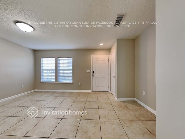 Building Photo - 77205 Cobblestone Dr