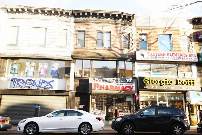 Building Photo - 1745 E 12th St