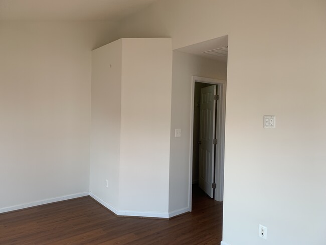 Building Photo - 25128 Neptune Terrace