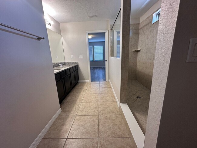 Building Photo - 6307 Pin Cherry Pl