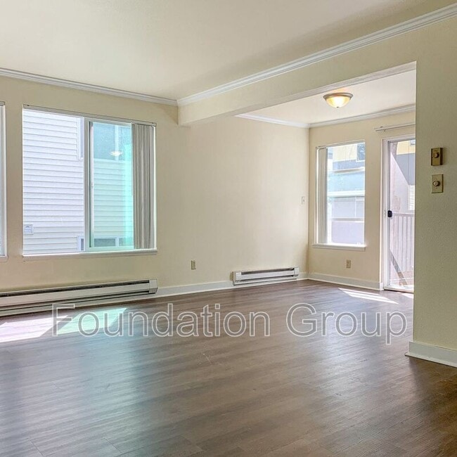 Building Photo - 1123 N 91st St
