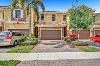 Building Photo - 821 E Village Cir