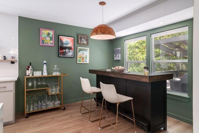 Building Photo - 2205 Trede Dr