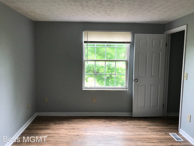 Building Photo - 3 br, 1.5 bath House - 6970 Endsleigh Dr.