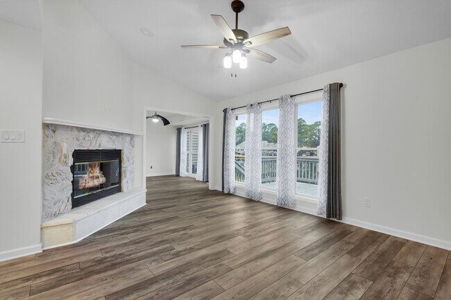 Building Photo - 7212 Windward Dr